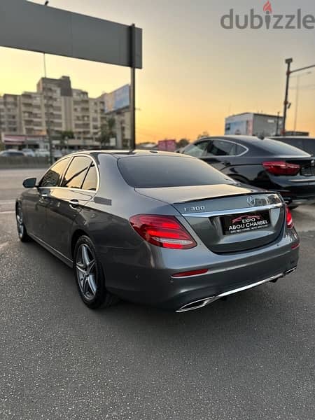 Mercedes-Benz E-Class 2017 4