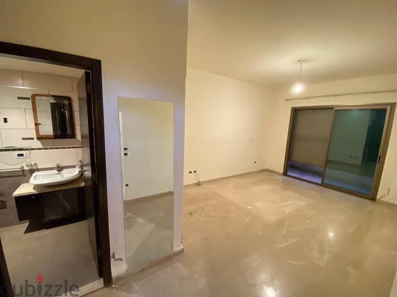 Beautiful Apartment For Rent In Tallet Al Khayyatشقة جميلة للأجار 4