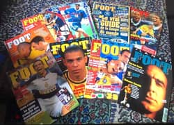 Arround 100 football and basketball magazines with a lot of posters