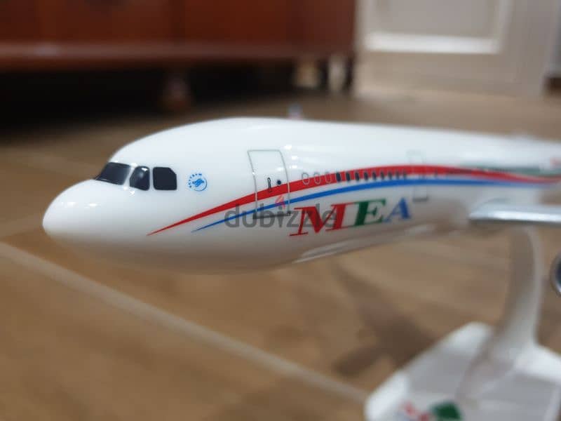 plane model 2