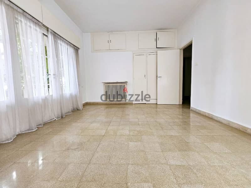 RA24-3554 Spacious Apartment in Hamra, 250m² is now for rent 1