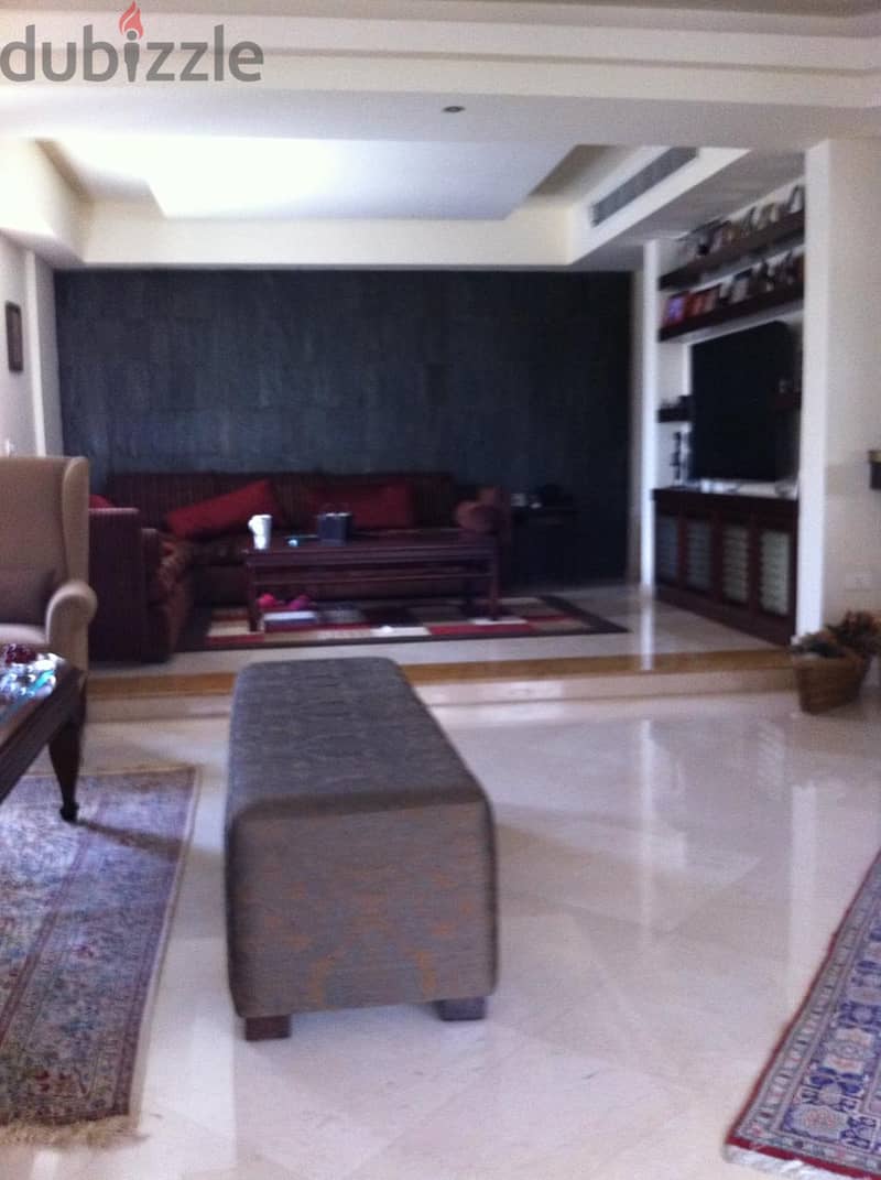 SPACIOUS APARTMENT IN AIN EL TINEH PRIME (300SQ) 3 BEDROOMS , (JNR-314 1