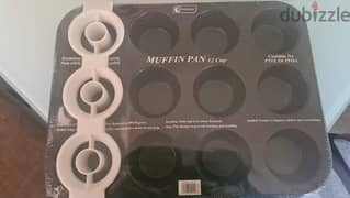 MUFFIN PAN