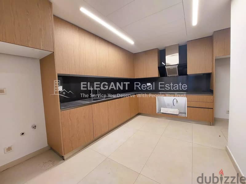 Spacious High End Finishing & 24/7 Electricity | For Sale | Achrafieh 5