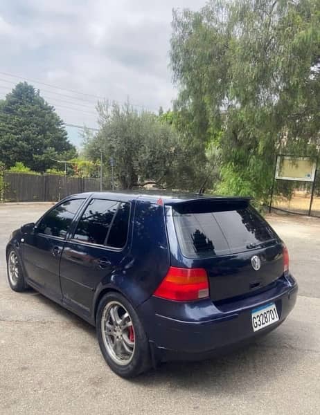 Volkswagen Golf 2003 1