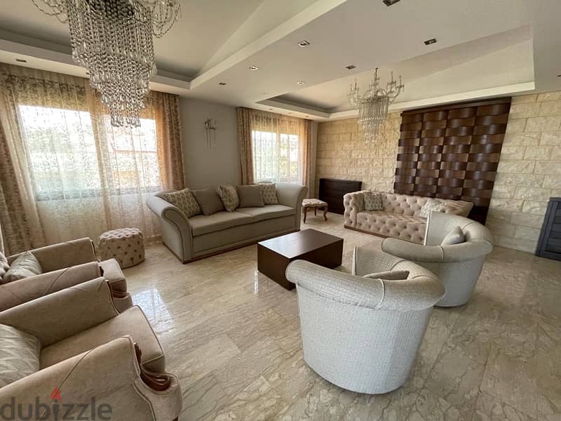 TRIPLEX 380 SQM IN AAMCHIT!HIGH-END AND FULLY FURNISHED! 0