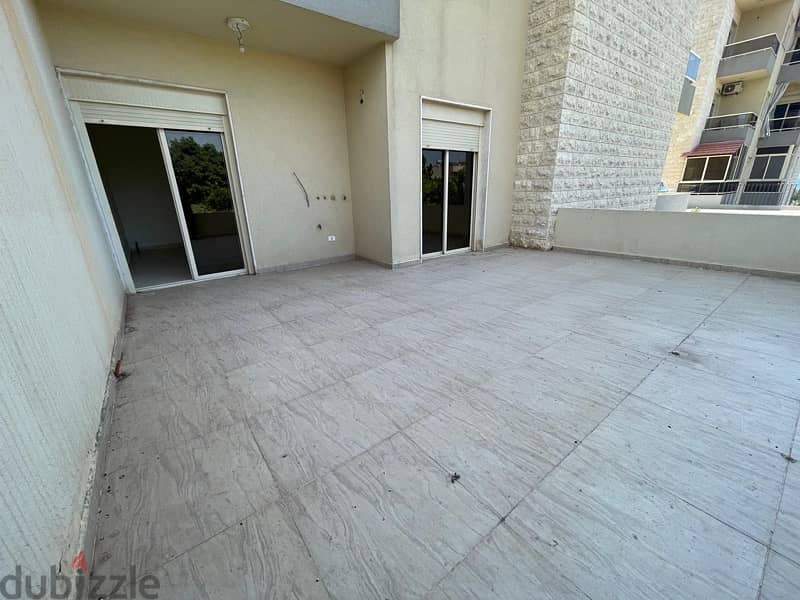 125 SQM BRAND NEW PLUS 100 SQM TERRACE FOR SALE IN BOUAR!! 4