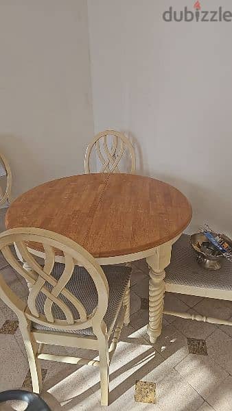 Dining table for Sale 0