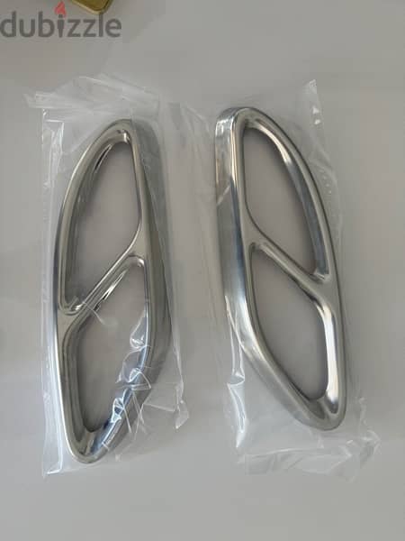 Mercedes W205 AMG exhaust cover 0