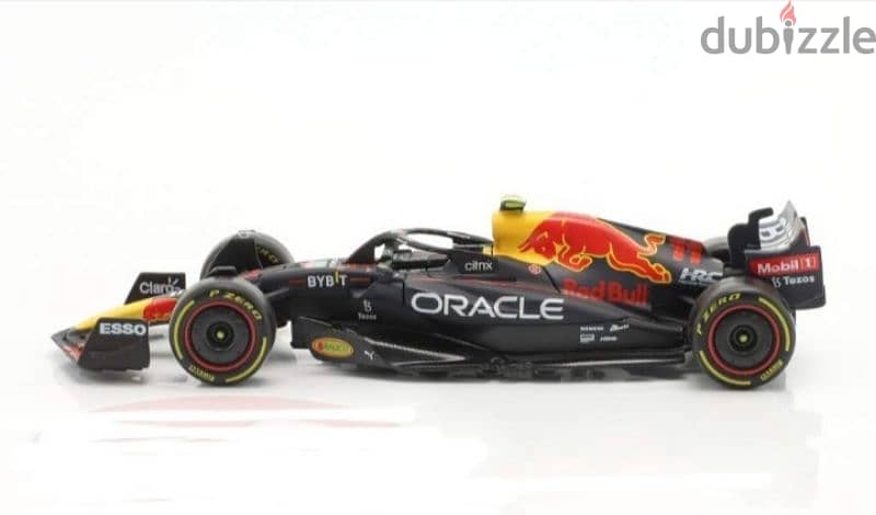 Redbull RB18 Sergio Perez diecast car model 1;43. 2