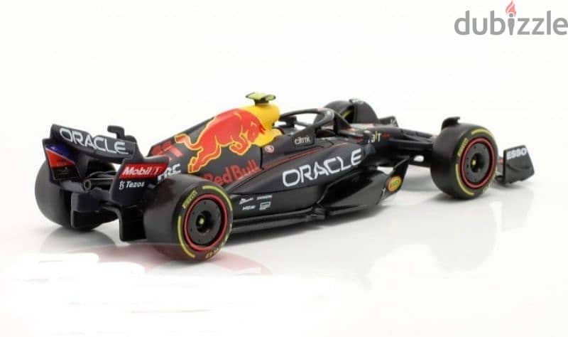 Redbull RB18 Sergio Perez diecast car model 1;43. 3