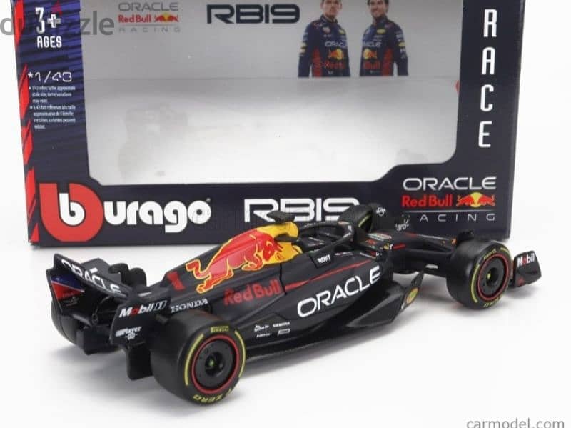 Max Verstappen Redbull RB19 (2023) diecast car model 1;43. 4