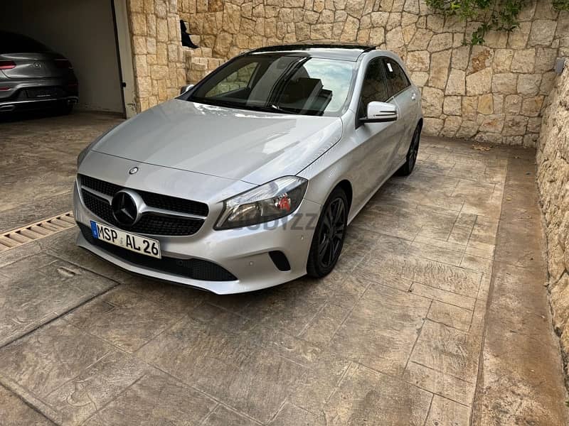 Mercedes-Benz A-Class A180  2016 imp. from germany! full options 1