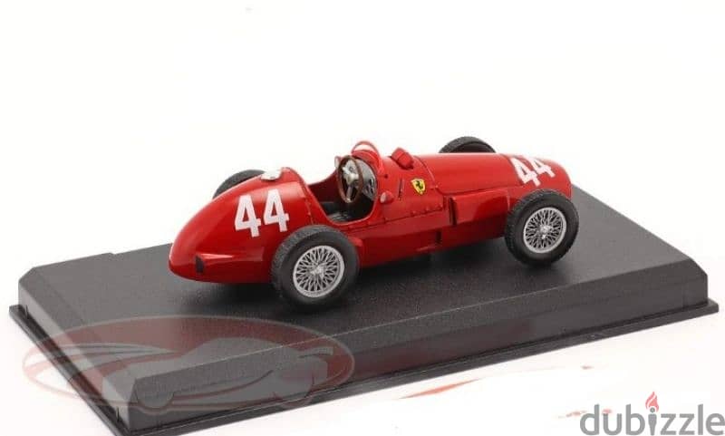 Ferrari 625 F1 (1955) Maurice Trintignant diecast car model 1;43. 4