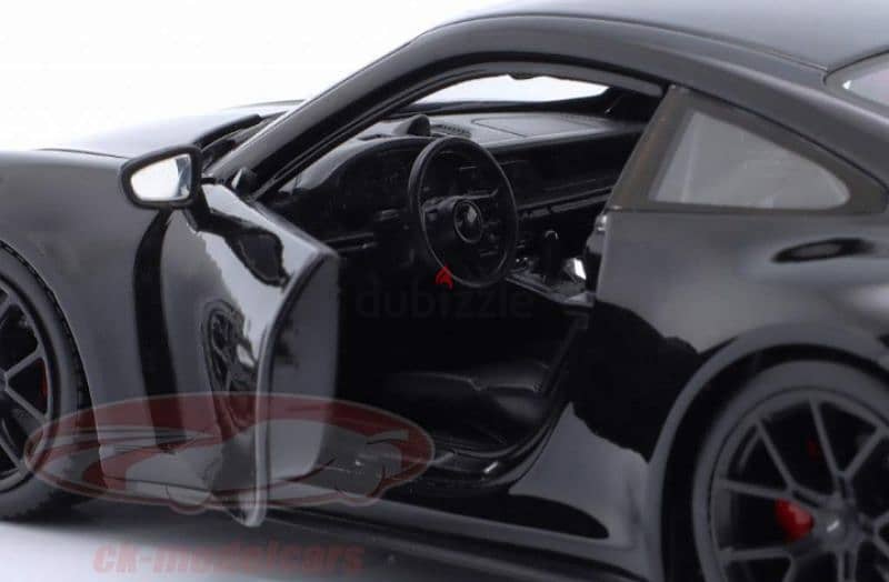 Porsche GT3 diecast car model 1:24 3