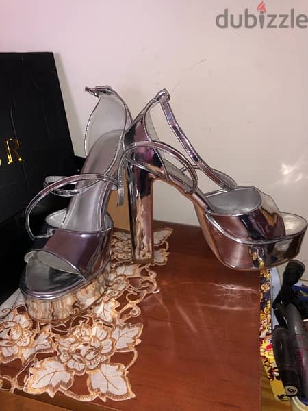 Silver heels like a new good quality 3