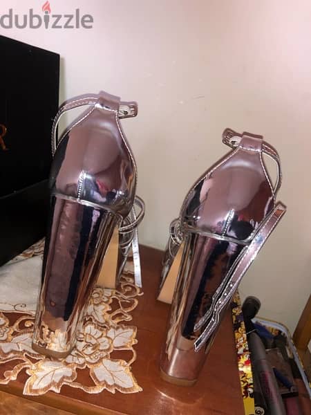 Silver heels like a new good quality 3