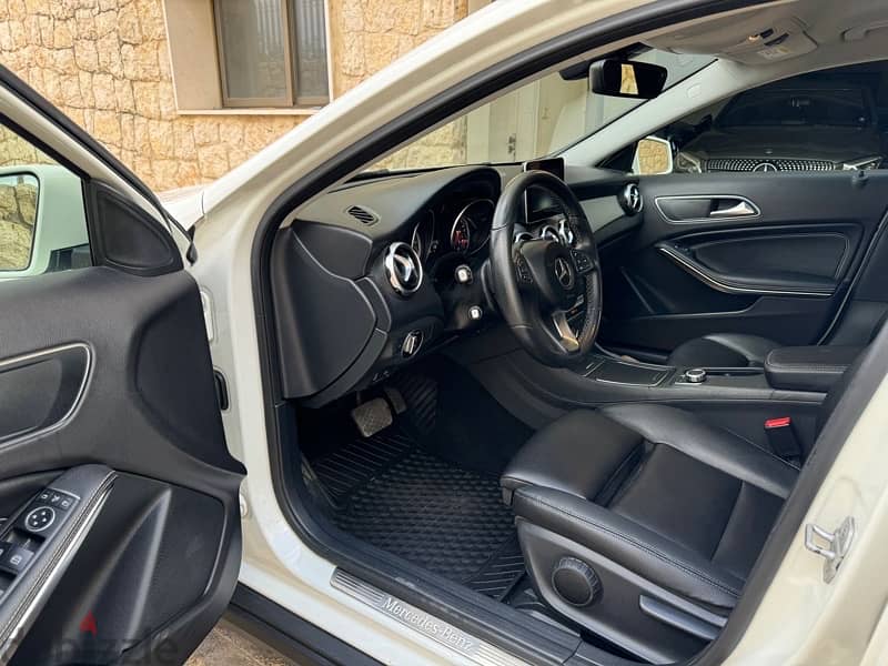 Mercedes-Benz GLA 200 2018 facelift german car white in black 4