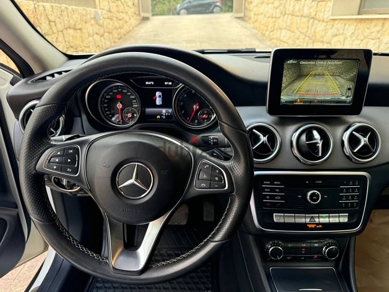 Mercedes-Benz GLA 200 2018 facelift german car white in black 6