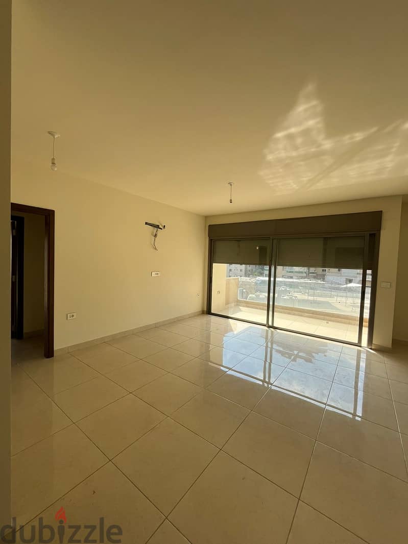 New Apartment for sale in Jdeideh شقة للبيع في جديدة 4