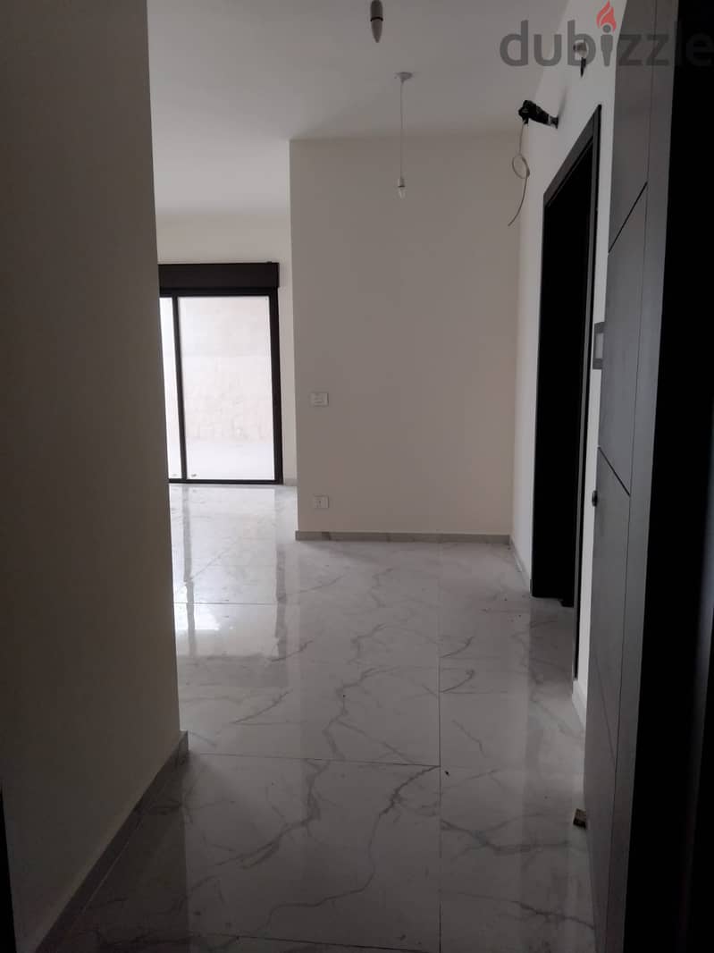 Apartment for sale in Blat شقة للبيع ب بلاط 2