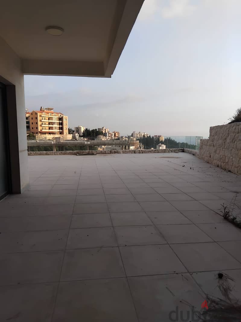 Apartment for sale in Blat شقة للبيع ب بلاط 6