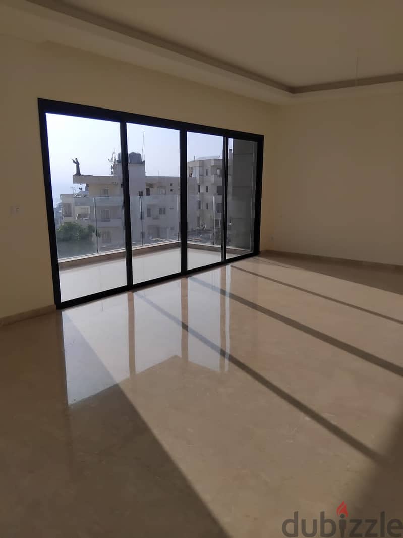 Apartment for sale in Blat شقة للبيع ب بلاط 2