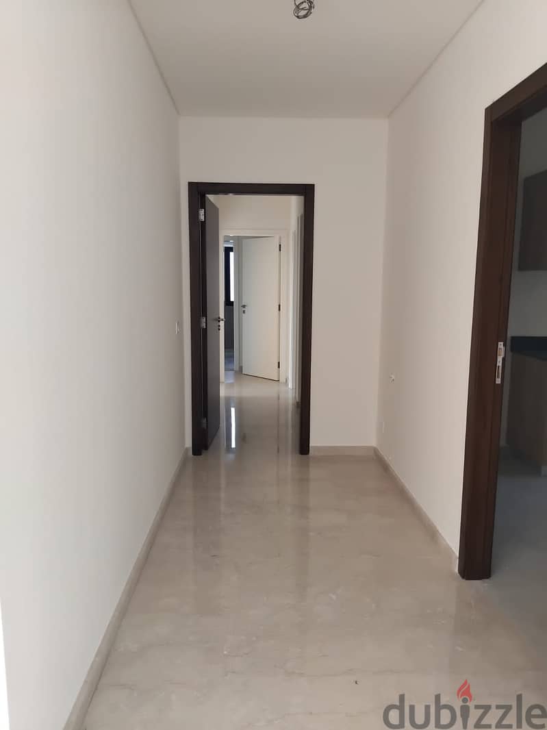 Apartment for sale in Blat شقة للبيع ب بلاط 9