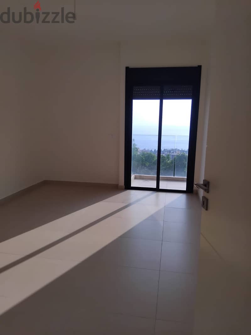 Apartment for sale in Blat شقة للبيع ب بلاط 12