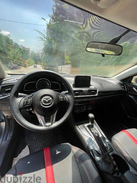 Mazda 3 2016 Gray Black interior 8