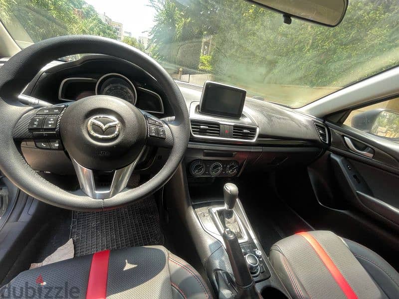 Mazda 3 2016 Gray Black interior 9