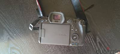 canon R5 + charge + 1 Battery. 1900$