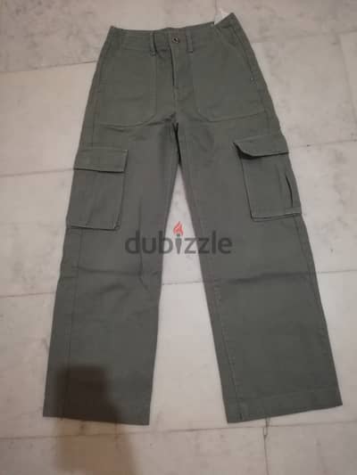 Pull and bear Green military pants