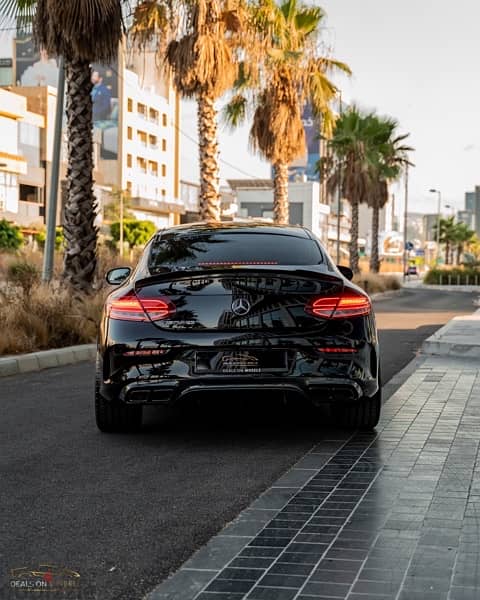 Mercedes C200 2016 Coupe, Tgf Source . Only 60.000Km, Look AMG 4