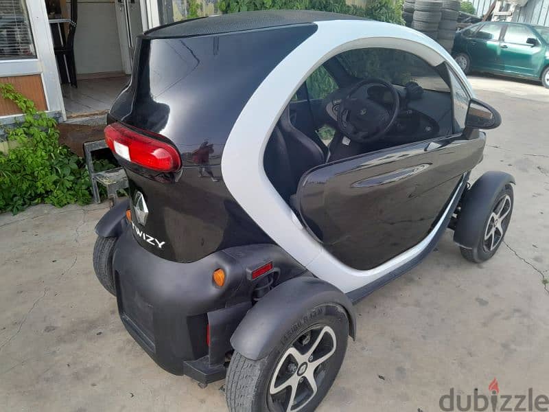 Renault Twizy 2018 AJNABYE سعر مغري 3