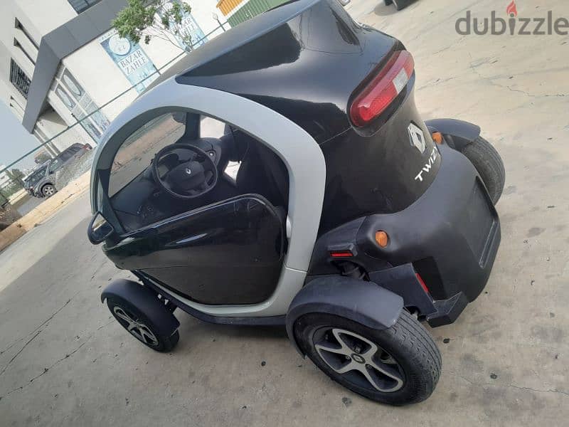 Renault Twizy 2018 AJNABYE سعر مغري 7