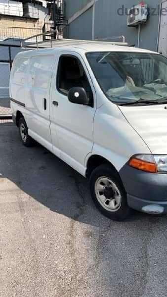 Toyota Hiace 2005 4