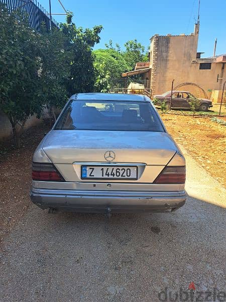 Mercedes-Benz E-Class 1994 2