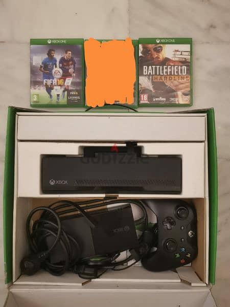 Xbox one complete in box used like new for sale 2