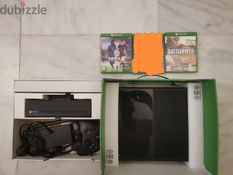 Xbox one complete in box used like new for sale 3