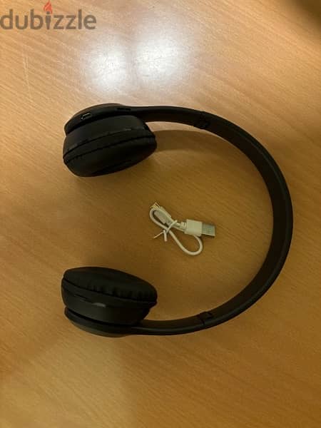 P47 headphones 2