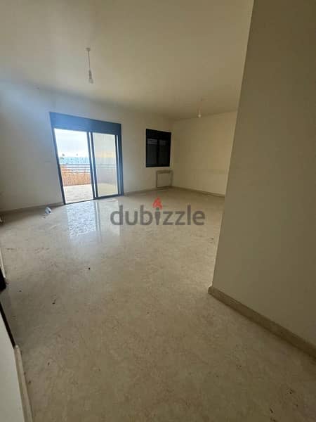 apartment for sale in adma شقة البيع في أدما 10