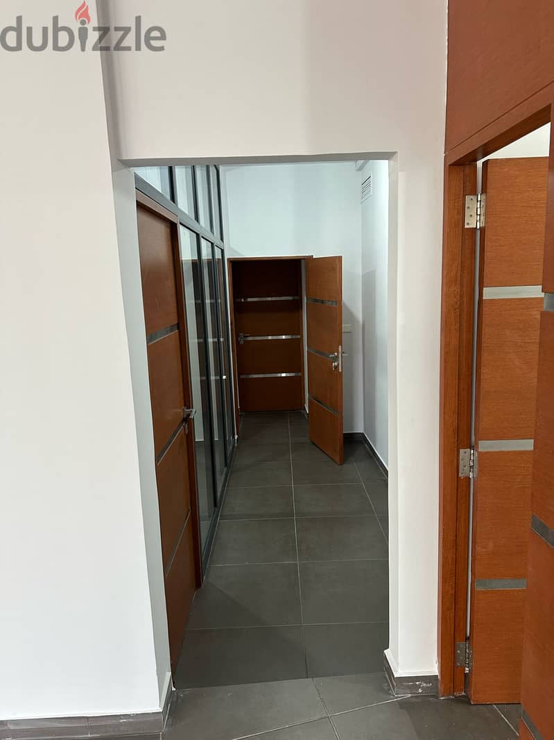 JH24-3565 Office 160m for sale in Zalka, $ 185,000 cash 5