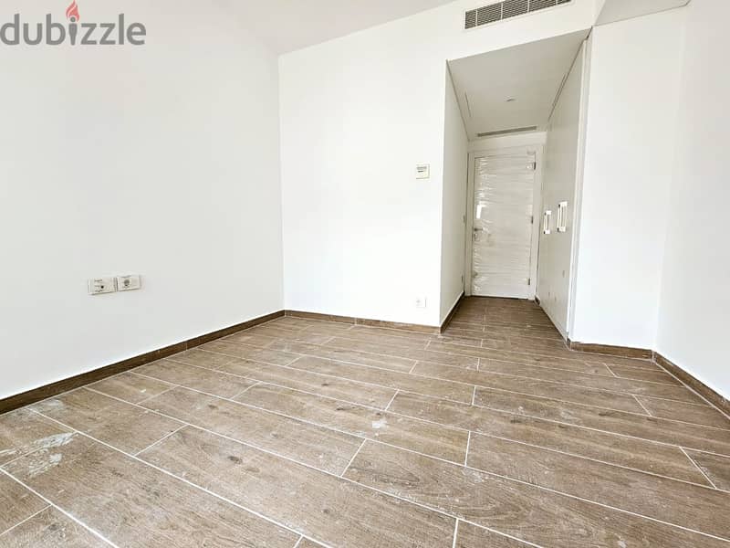 RA24-3572 Spacious Apartment in Clemenceau, 230m² is now for rent 4