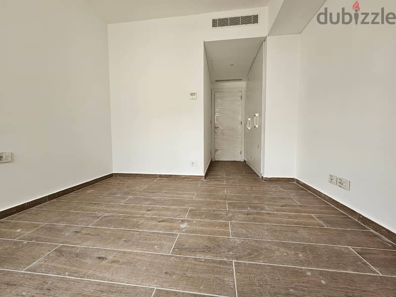 RA24-3572 Spacious Apartment in Clemenceau, 230m² is now for rent 5