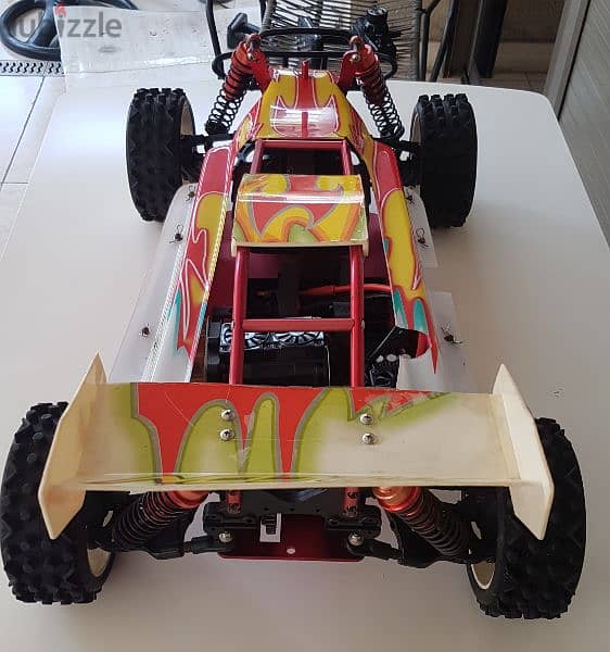 exchange on rc car , buggy 1/5 , 8S electric, excellent condition 1