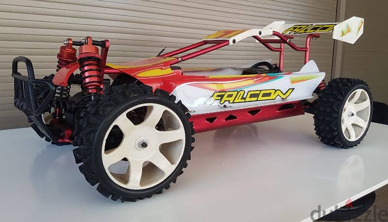 exchange on rc car , buggy 1/5 , 8S electric, excellent condition 3