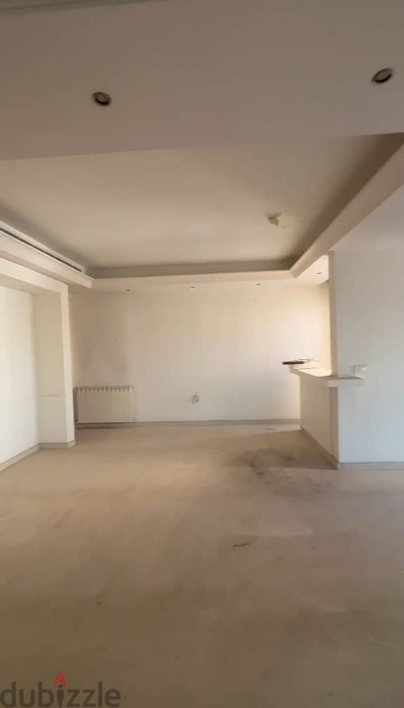 300 Sqm Apartment for sale in Achrafieh | 1 Apartment per floor 4