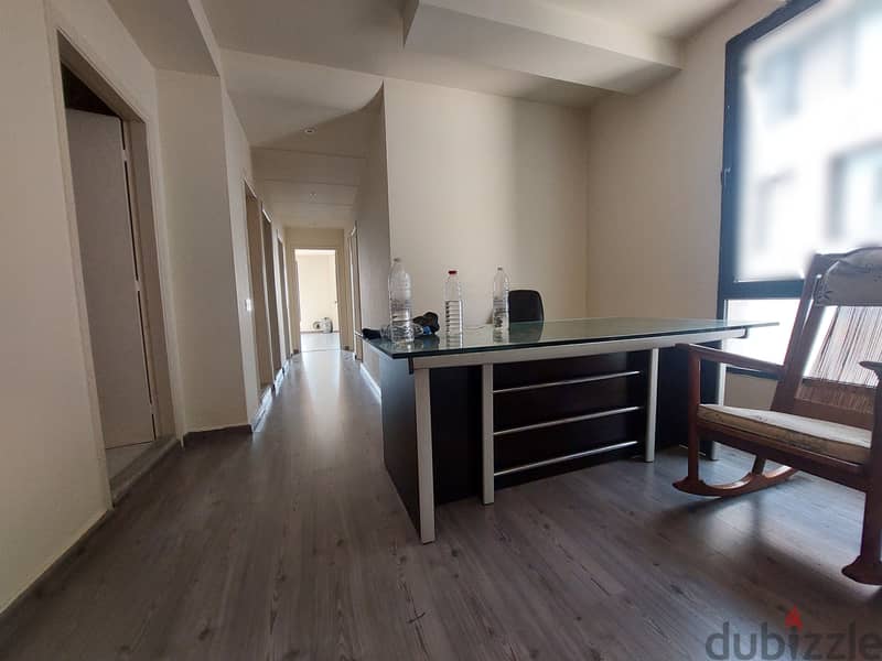 Prime Office for rent in Elissarمكتب مميز للبيع في اليسار 0