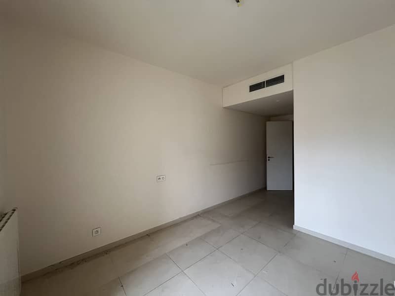 Apartment for rent in Waterfront,Dbayehشقة للايجار في نقاش 8